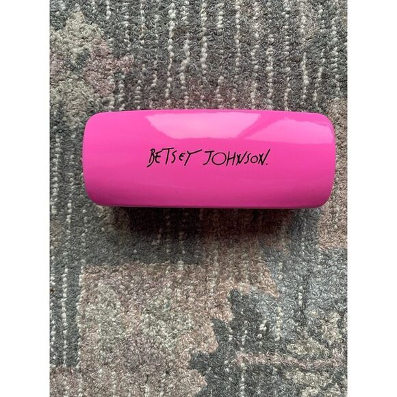 Betsy Johnson Hot Pink Shiny Glasses Case - Picture 1 of 7